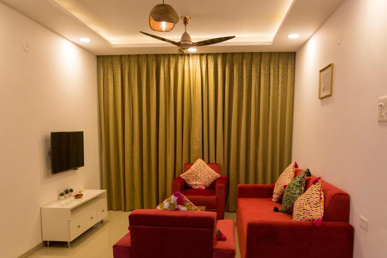 Comfycorner - Luxurious 2-Bhk Apartment อาร์โปรา ภายนอก รูปภาพ