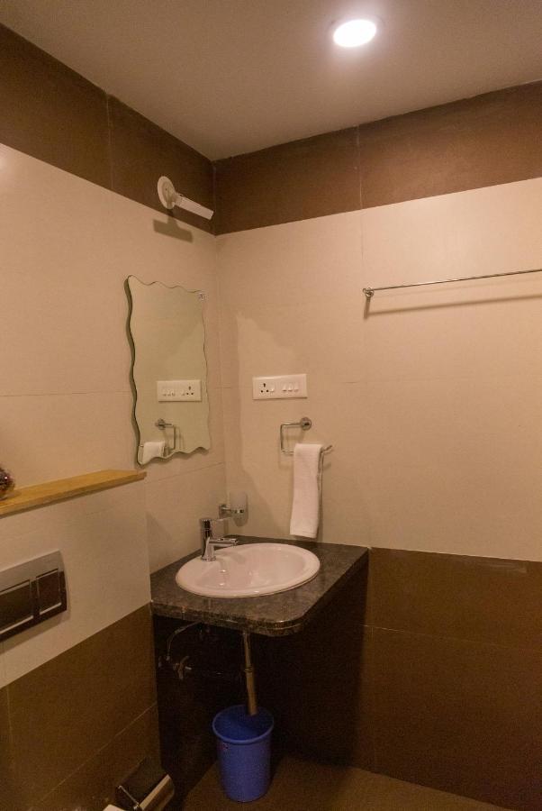 Comfycorner - Luxurious 2-Bhk Apartment อาร์โปรา ภายนอก รูปภาพ